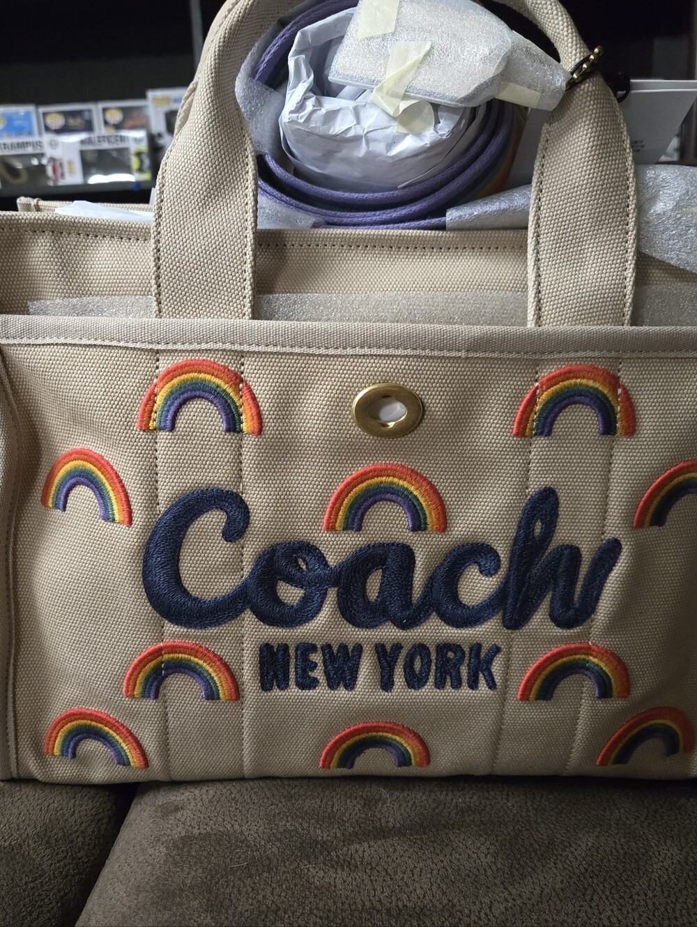 Brand New Coach Rainbow Cargo Tote - Picture 2 of 6